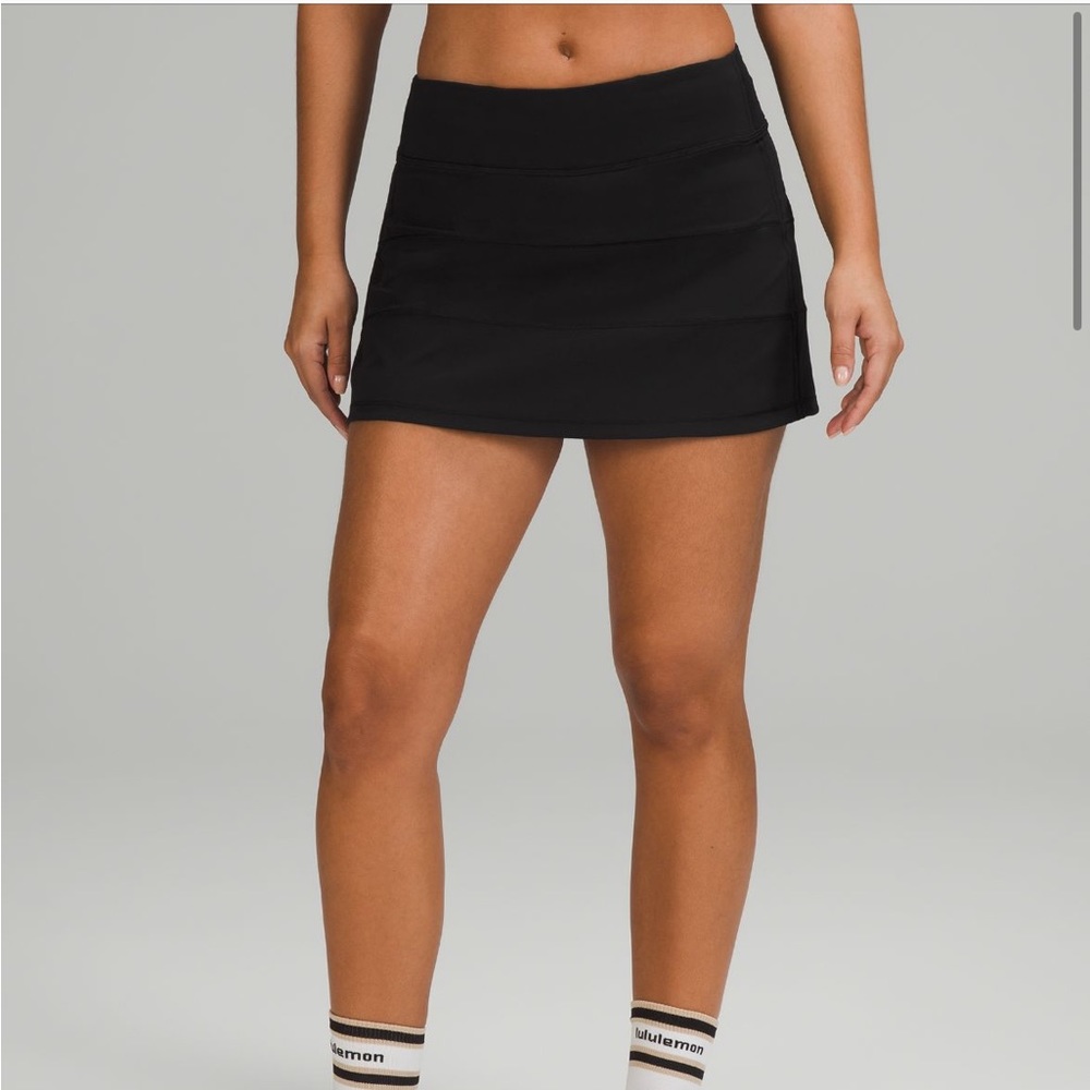 Black Lululemon pace rival skirt *LONG size 8.